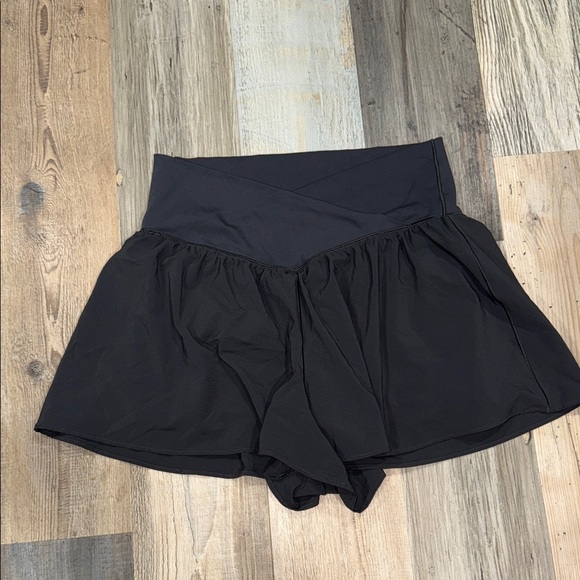 Offline by Aerie Crossover Athletic Shorts - Picture 1 of 1
